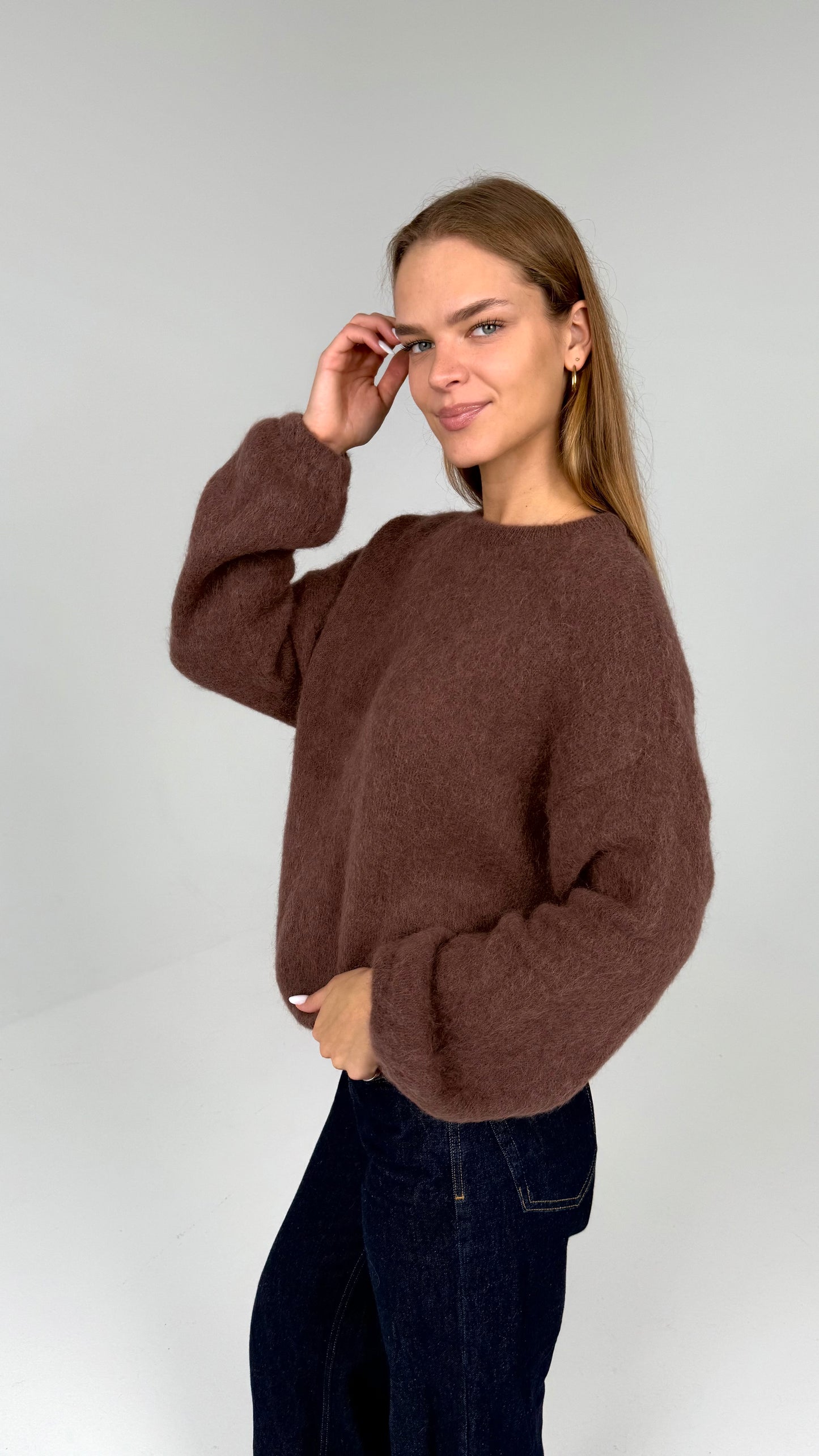 PLUS SIZE. Alpakos ir vilnos megztukas. Rudas