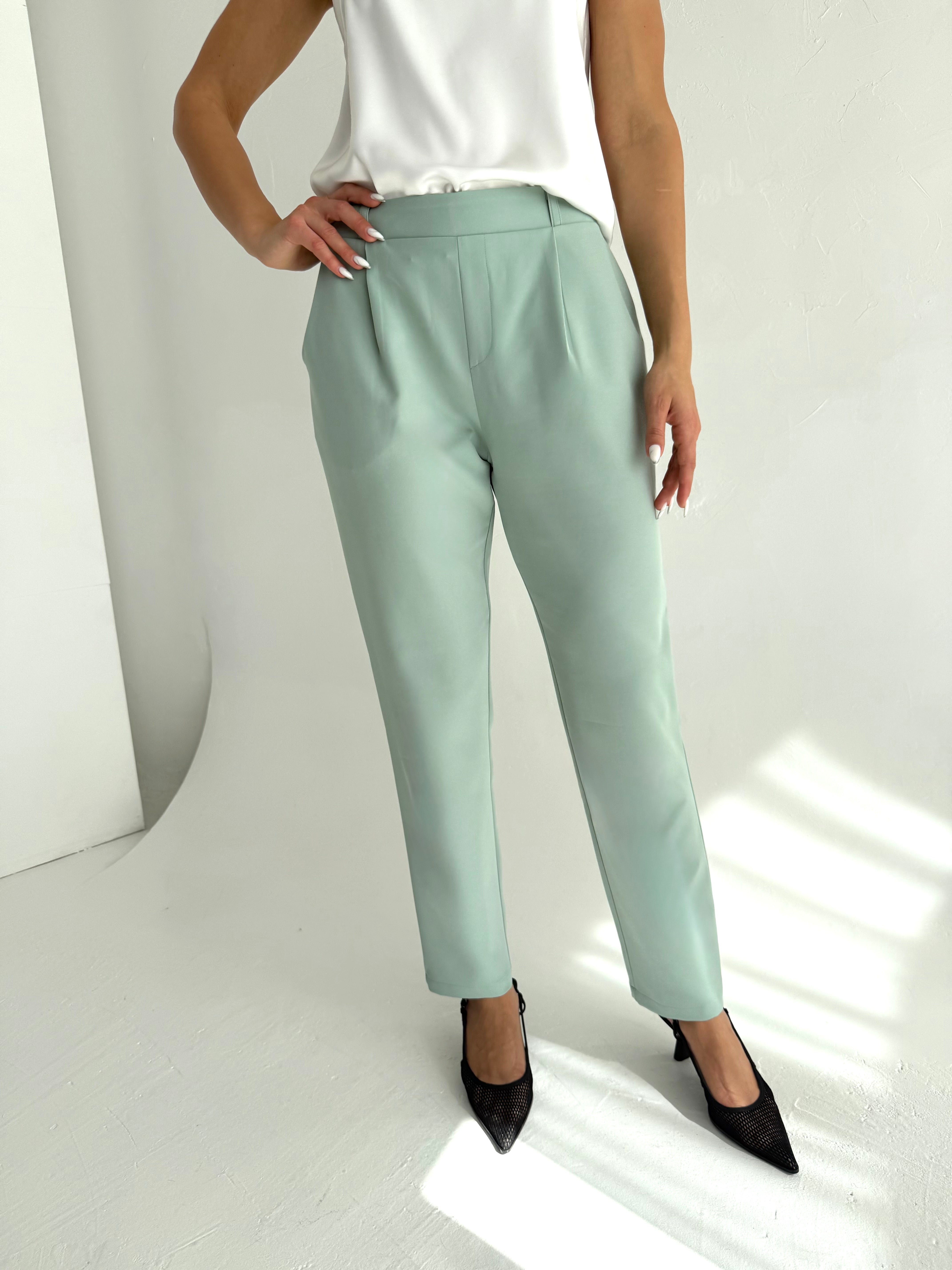 SIAURINTOS KELNĖS "MEGA"  MINT