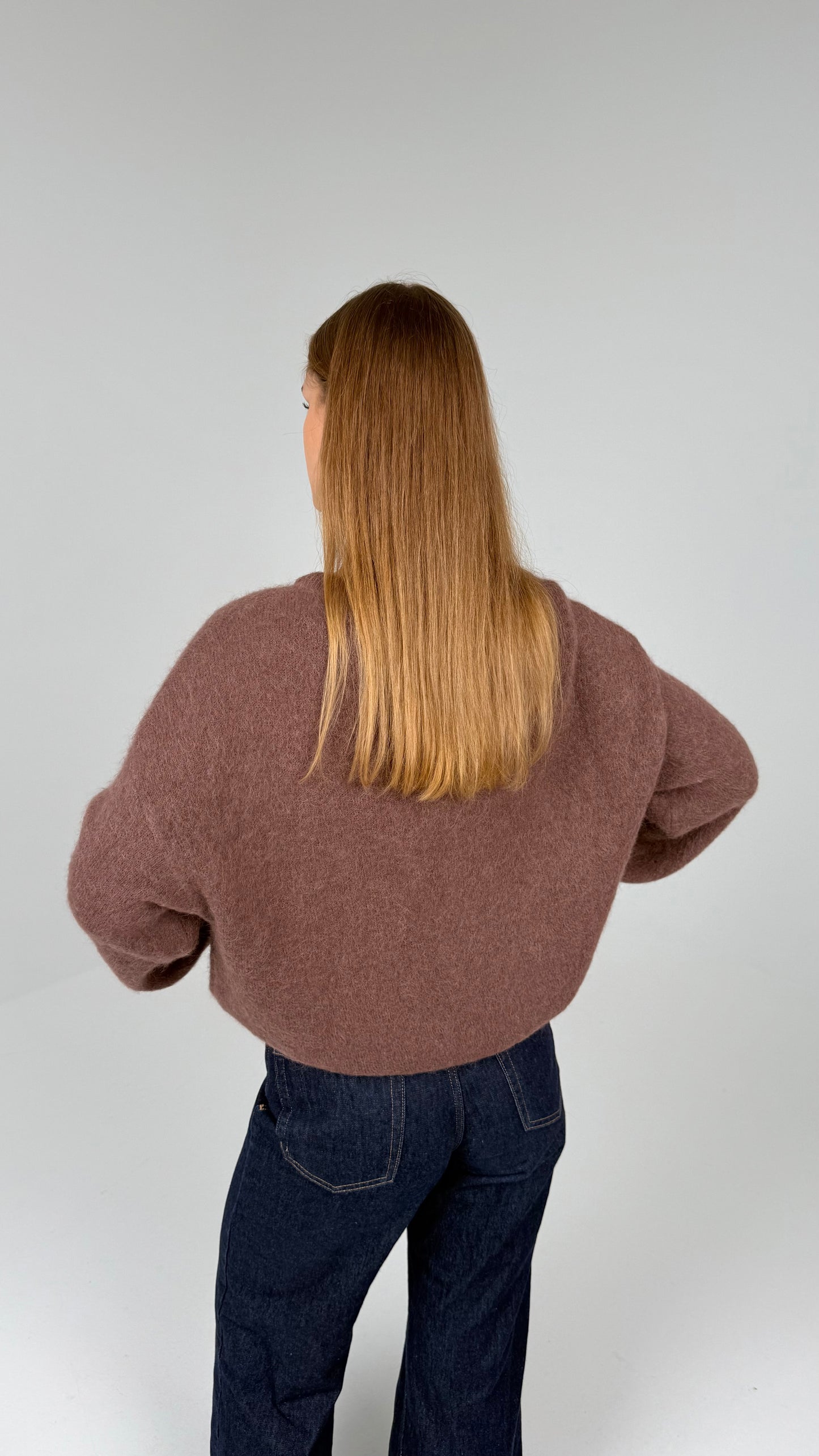 PLUS SIZE. Alpakos ir vilnos megztukas. Rudas