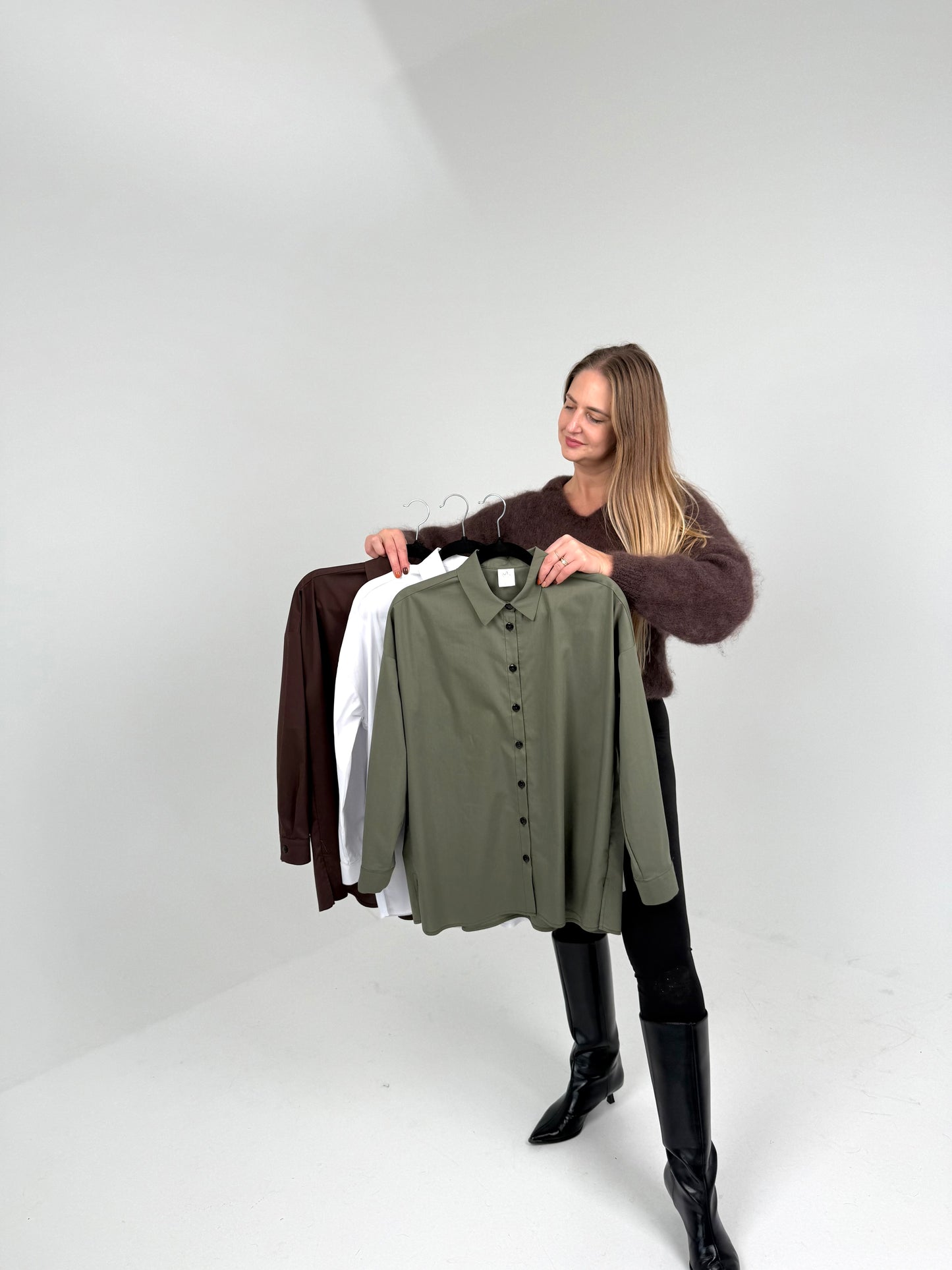 PREMIUM medvilninių marškinių TRIO. Žalia, ruda ir balta