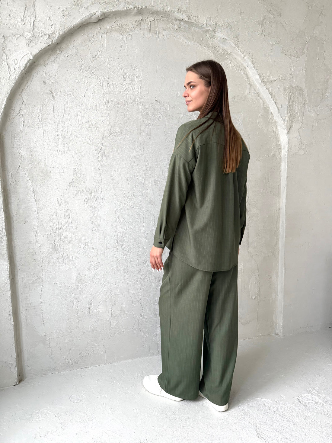 KOSTIUMĖLIS "LIGHT" ŽALIA SU JUOSTELĖMIS