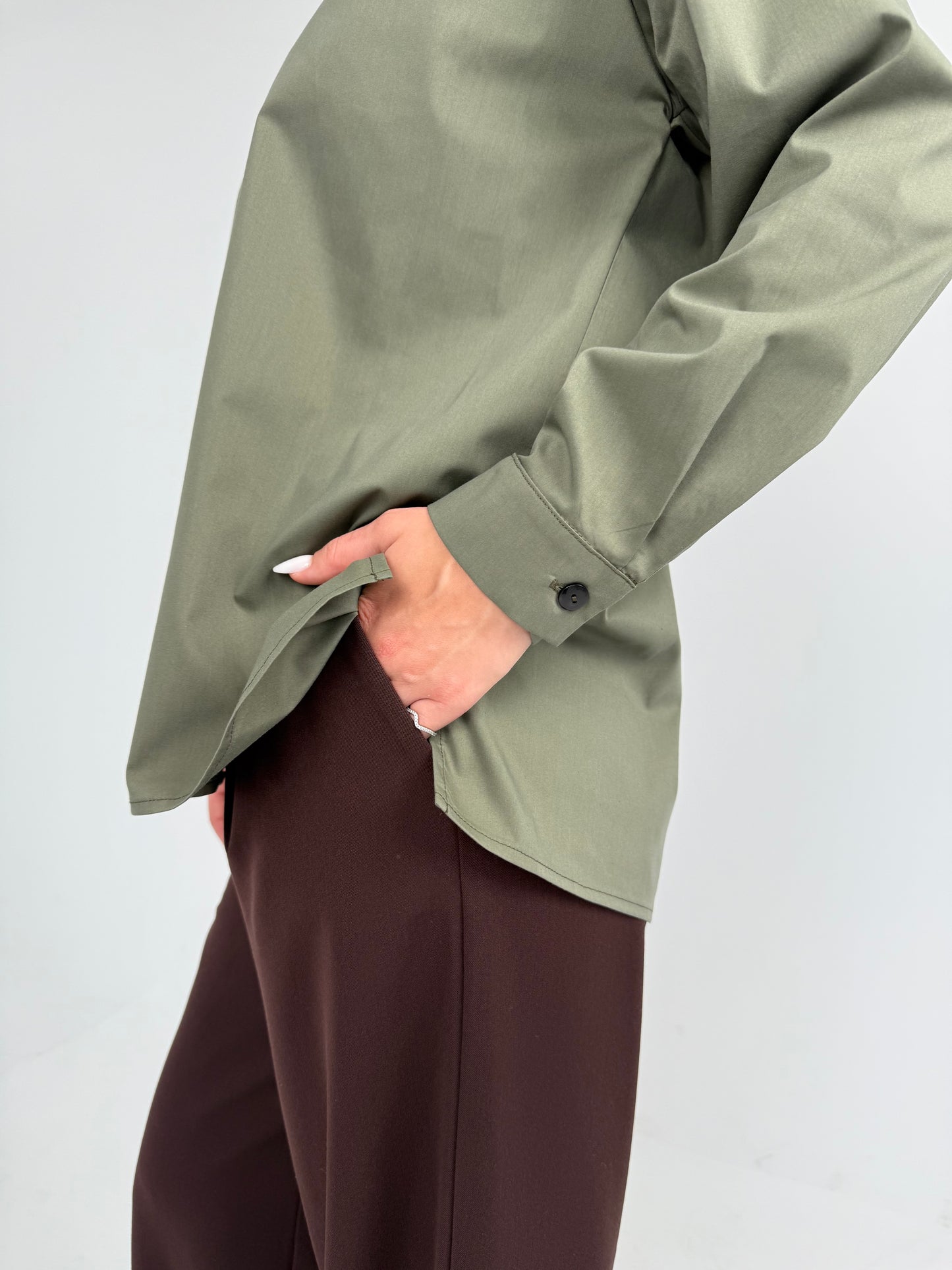 PREMIUM medvilniniai marškiniai. Miško žalia