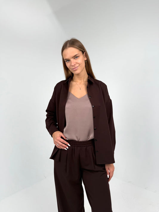 Storesni viskoziniai marškiniai. Šokoladas