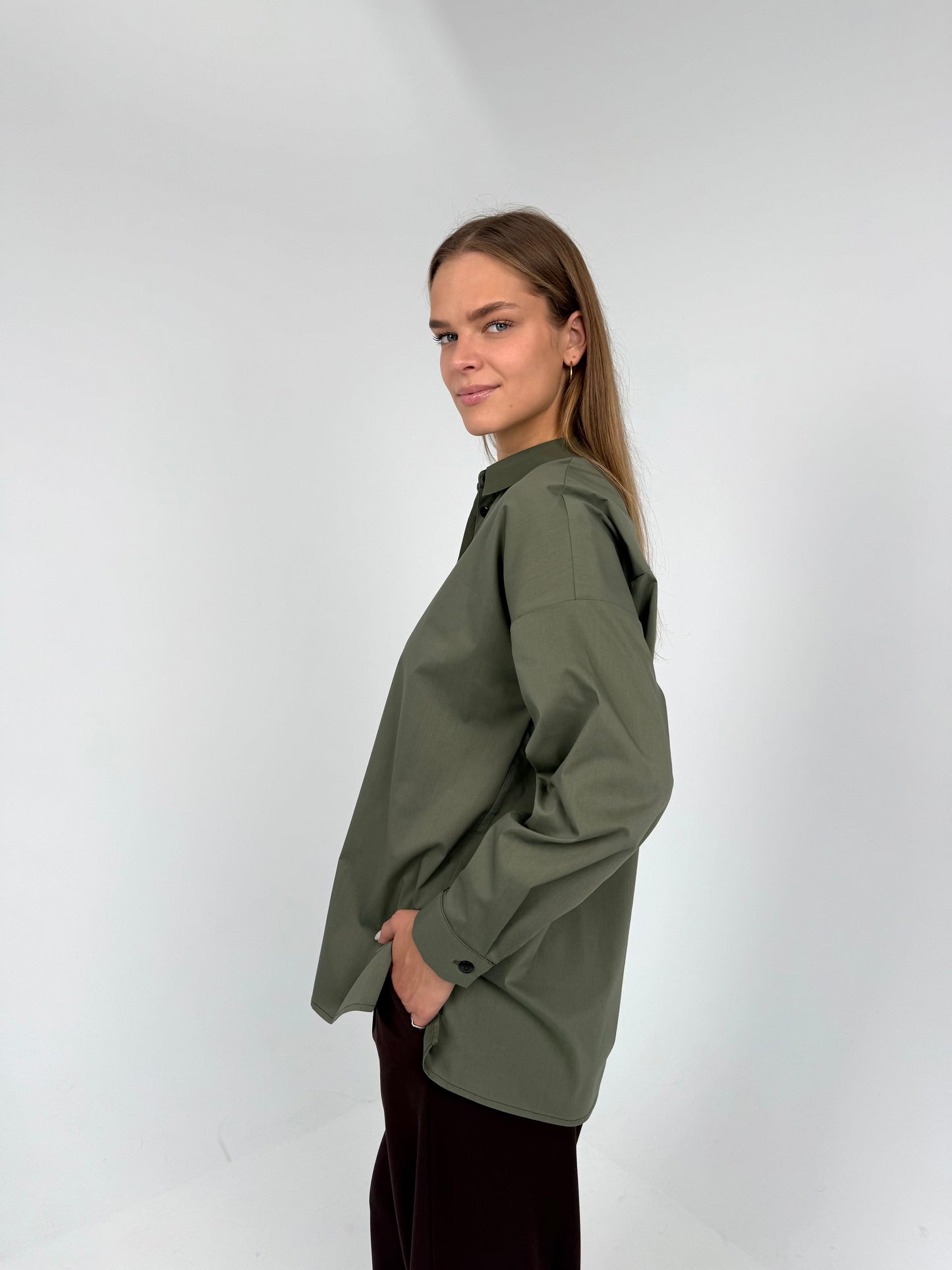 PREMIUM medvilninių marškinių TRIO. Žalia, ruda ir balta