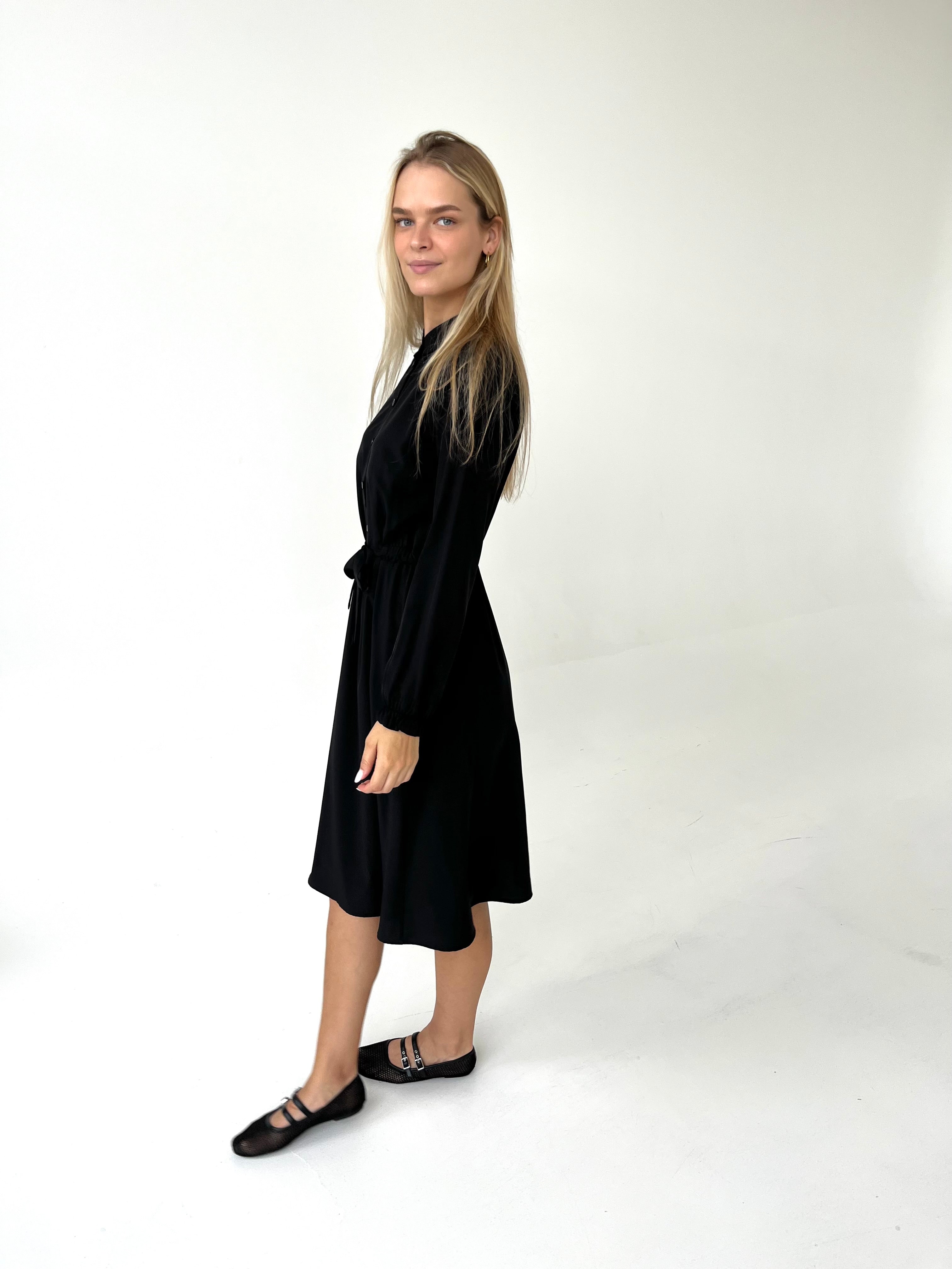 SUKNELĖ "CLASSIC" JUODA