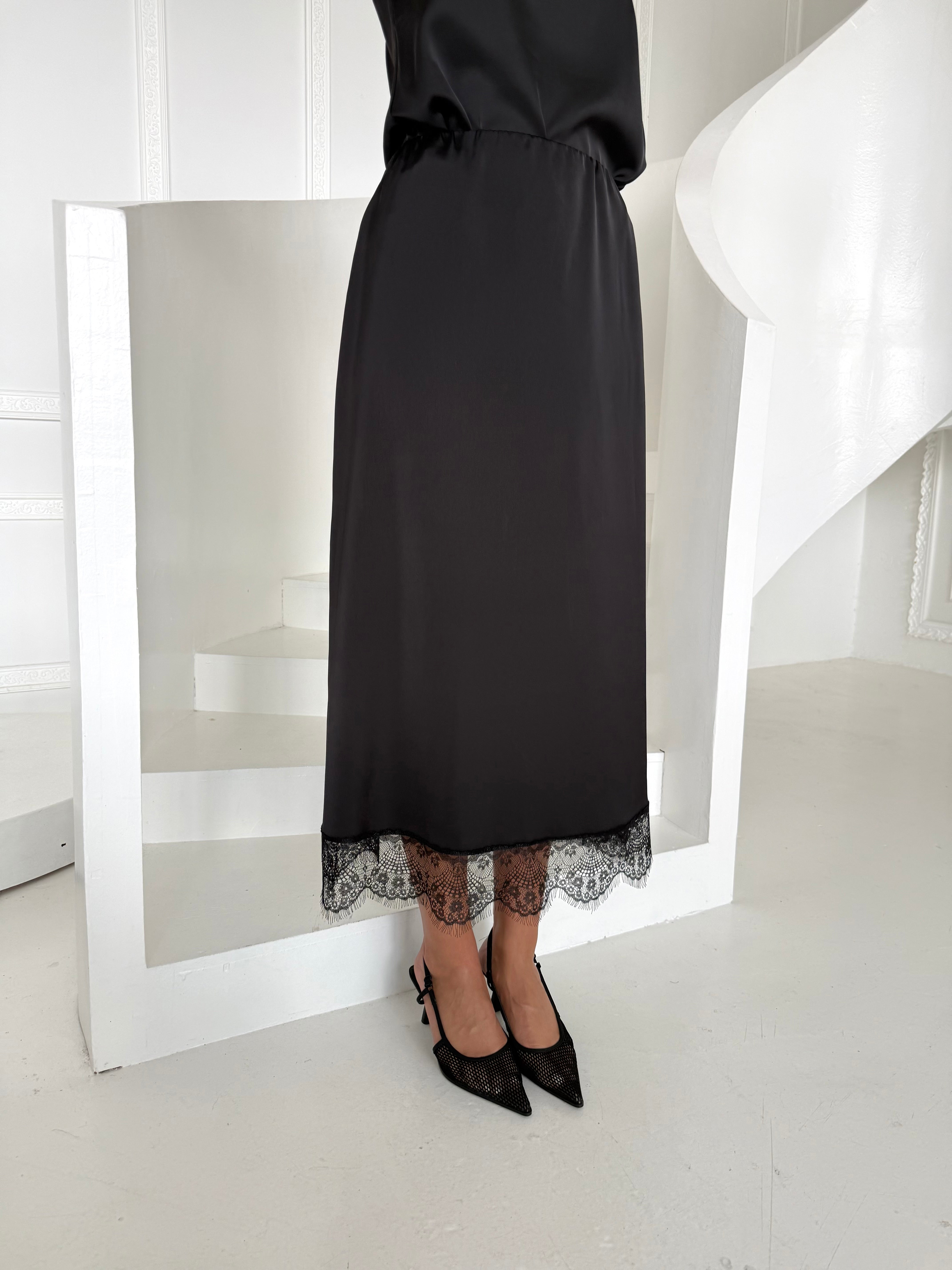 VARPELIO SIJONAS “SU GIPIŪRU”. JUODAS