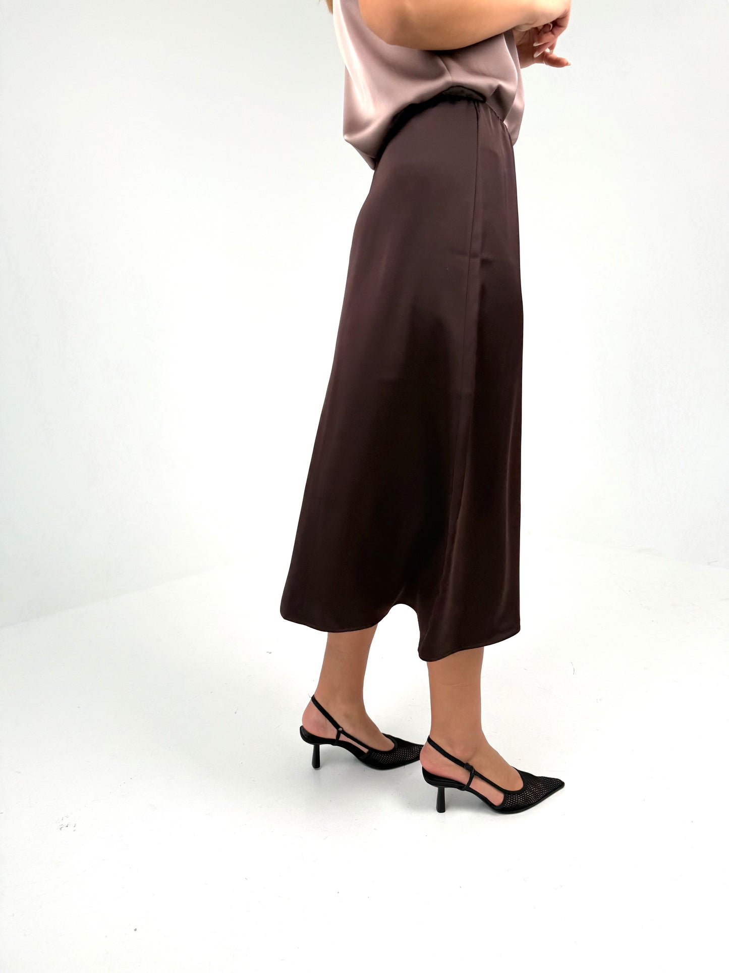 Varpelio formos sijonas. Šokoladas