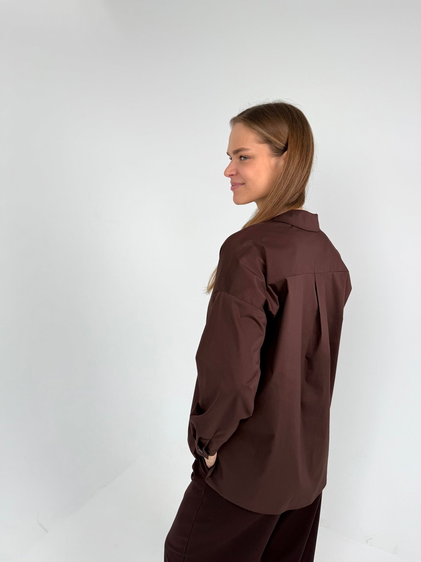 PREMIUM medvilniniai marškiniai. Šokoladas