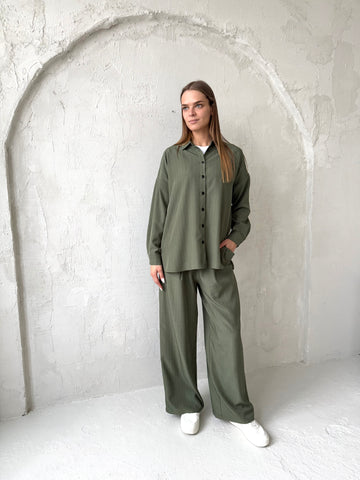 KOSTIUMĖLIS "LIGHT" ŽALIA SU JUOSTELĖMIS