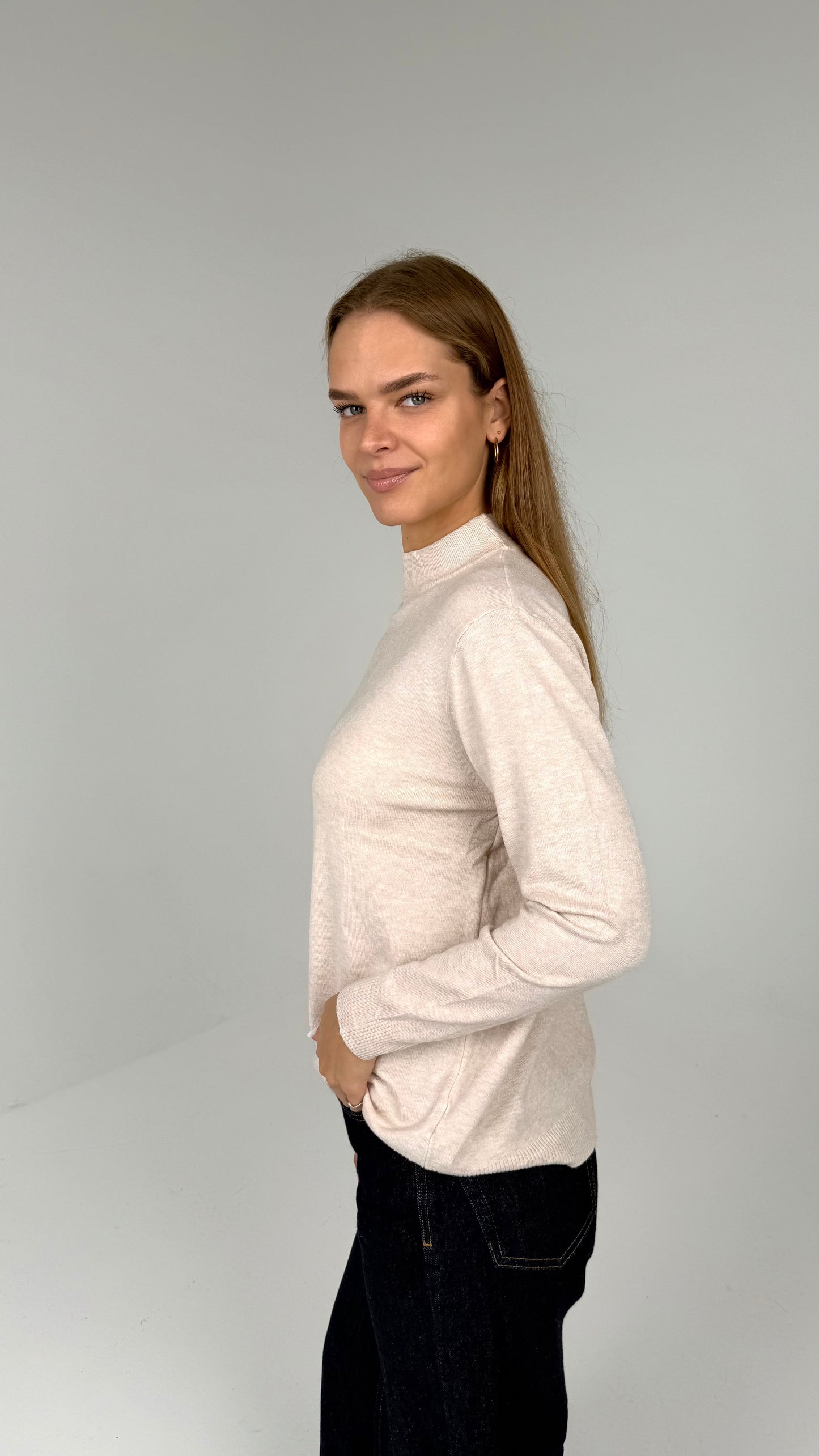 Viskozinis golfas. Šviesiai rusvas